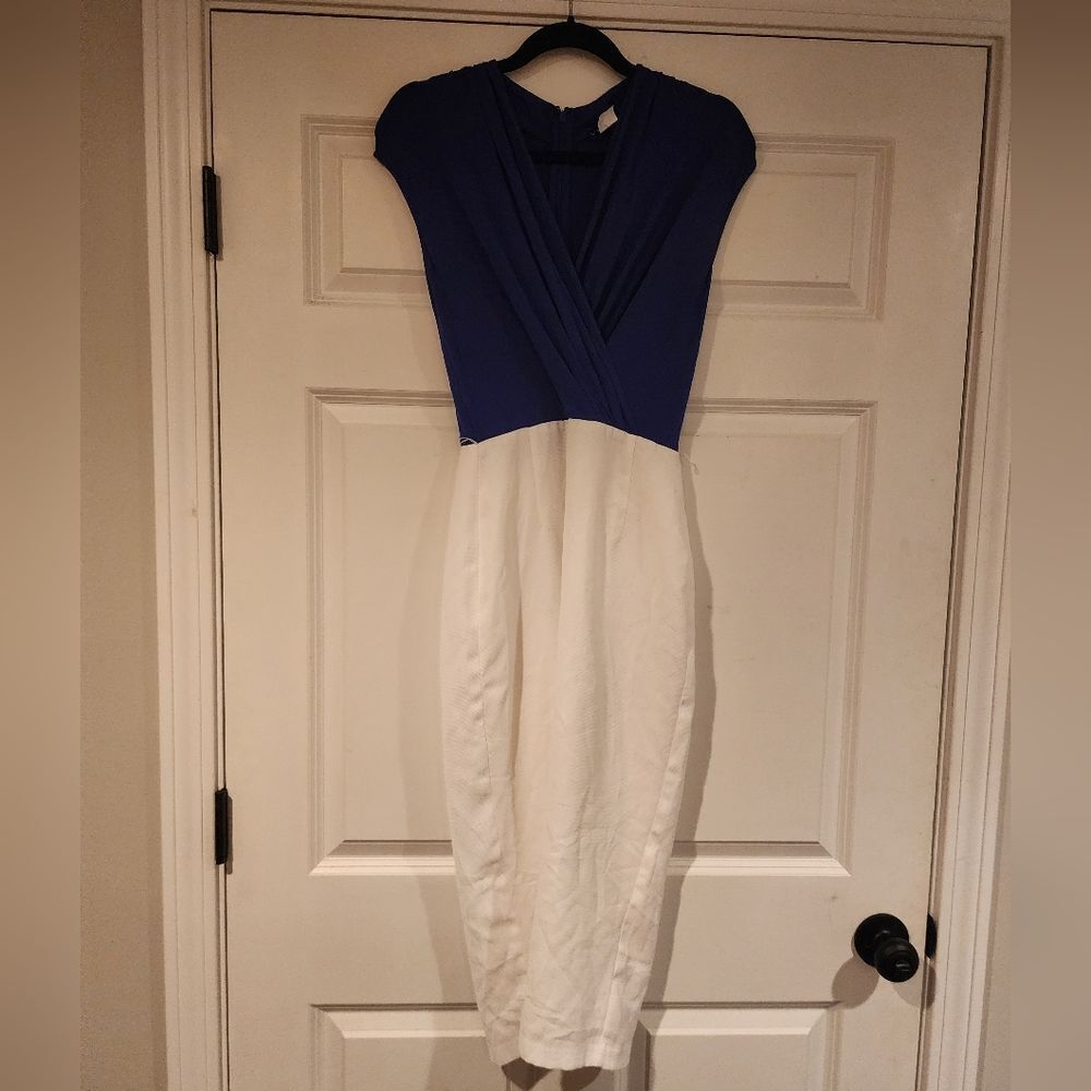 Venus blue and white bodycon midi dress Size 2